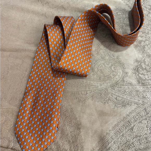 Salvatore Ferragamo Mens Orange Silk Tie - Picture 7 of 7